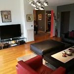 Apartament In Azra *