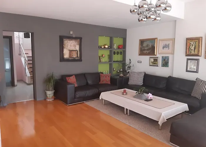 Apartment In Azra Rijeka