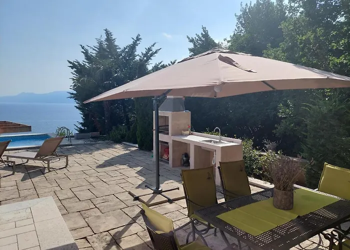 Apartment In Azra Rijeka