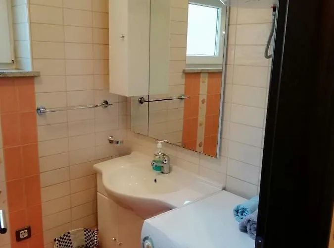 Apartment In Azra *