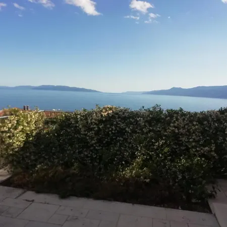Apartamento In Azra