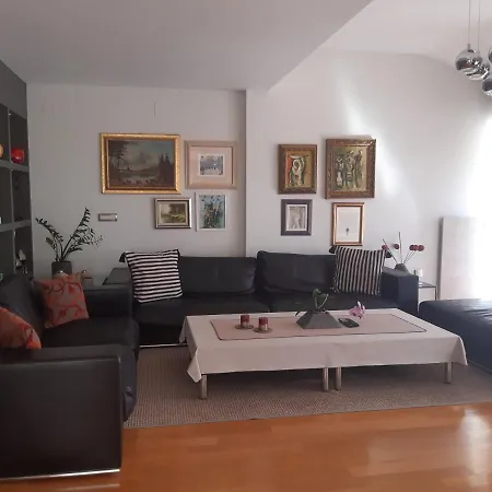In Azra Apartamento Rijeka