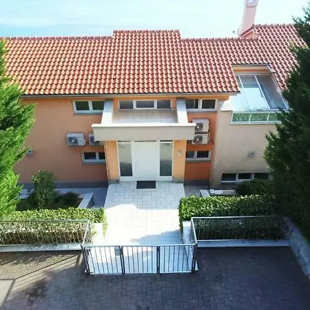 In Azra * Rijeka