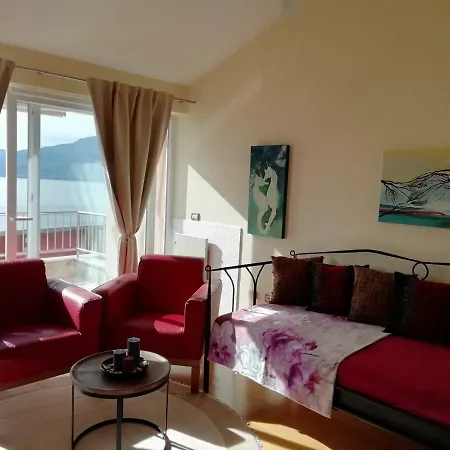 In Azra Apartamento *